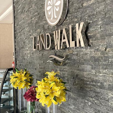 利雅德Land Walk Al Aqiq公寓式酒店 外观 照片