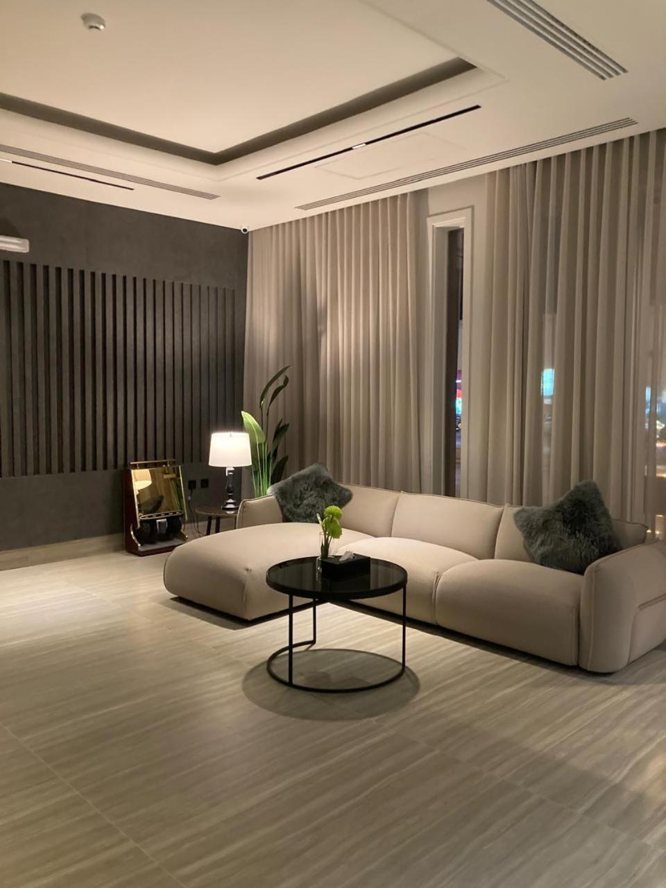 利雅德Land Walk Al Aqiq公寓式酒店 外观 照片